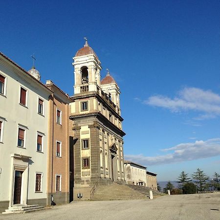 Monastero San Vincenzo - Casa Per Ferie Hotel Bassano Romano Exterior foto